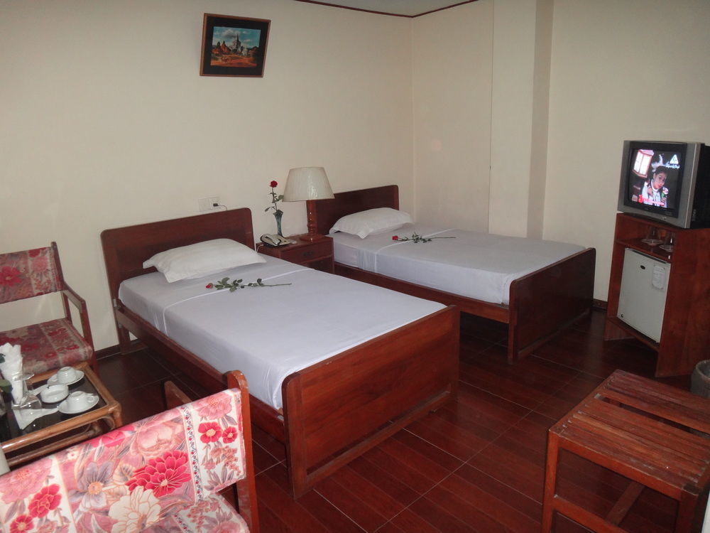 Chit Sayar Hotel Γιανγκόν Εξωτερικό φωτογραφία