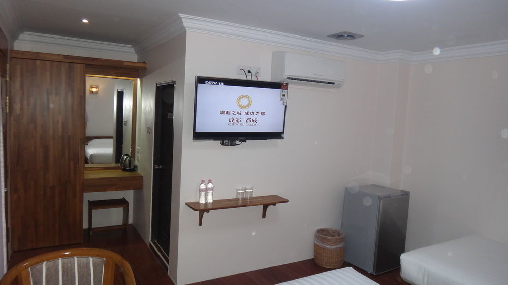Chit Sayar Hotel Γιανγκόν Εξωτερικό φωτογραφία